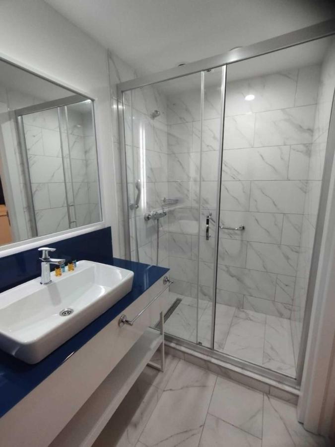 Luxe Apartment Batumi Sea Front Exterior foto